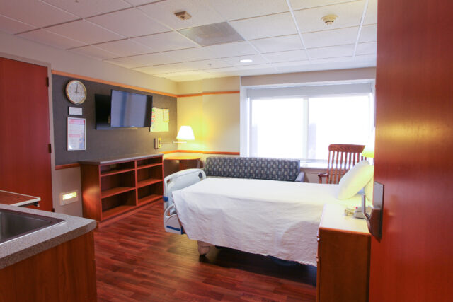 Patient care room at Genesis Birth Center