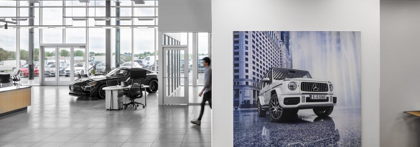 Smart Luxury Motors Interior